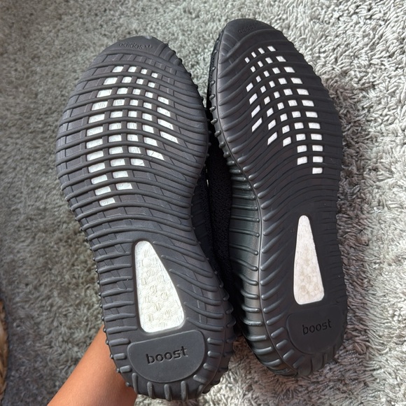 Black Yeezy Boost Sneakers - Picture 4 of 5